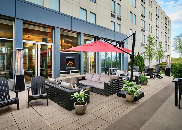 Hotel Aloft Montreal Airport à Dorval